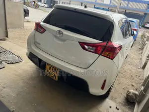 Toyota Auris 2015 White