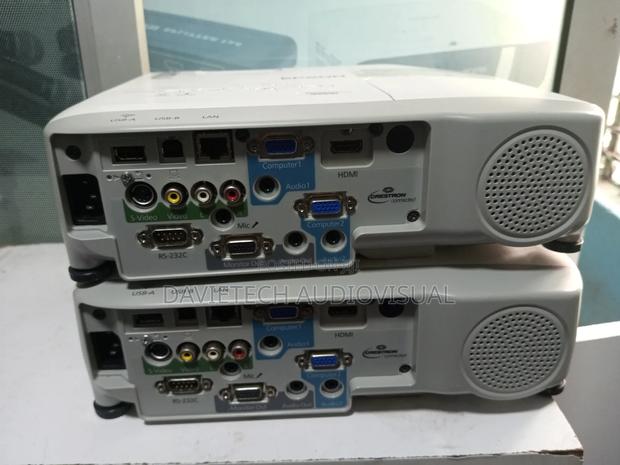 -Epson _Powerlite 955W at Projector - thumbnail 2