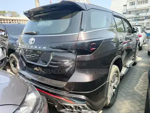 Toyota Fortuner 2.8 D AWD 2016 Purple