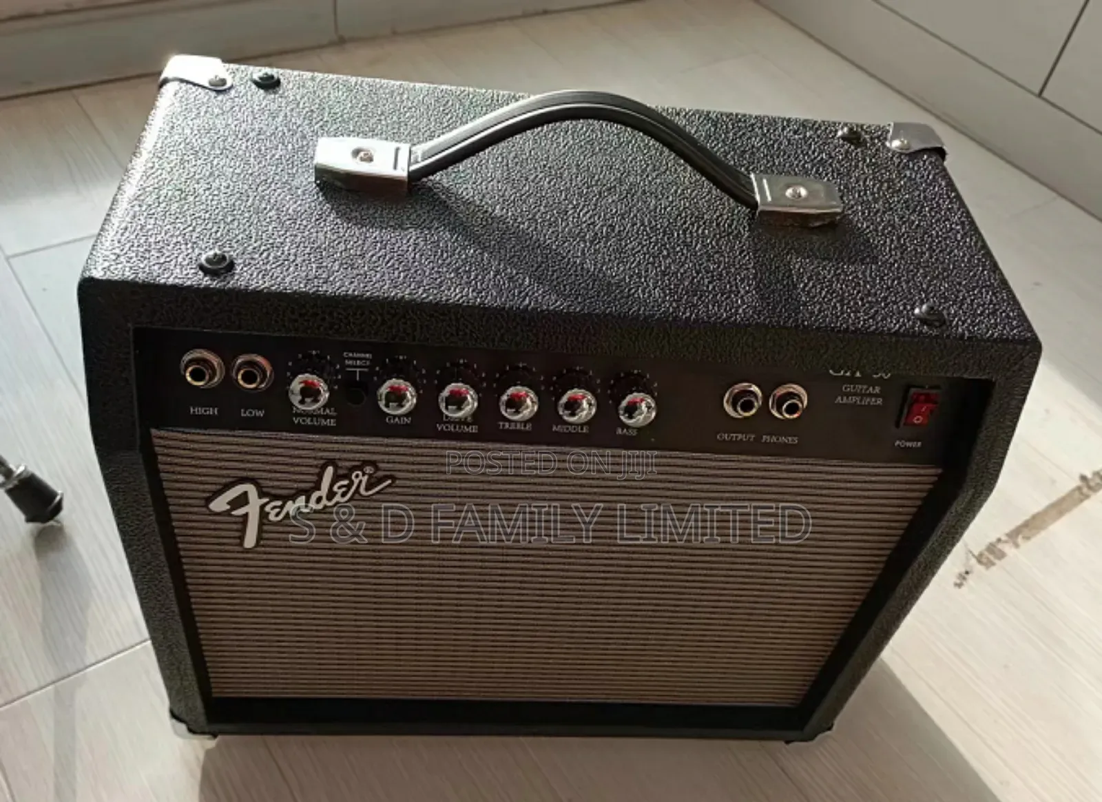 Fender GA-30 Solo Guitar Combo Amplifier