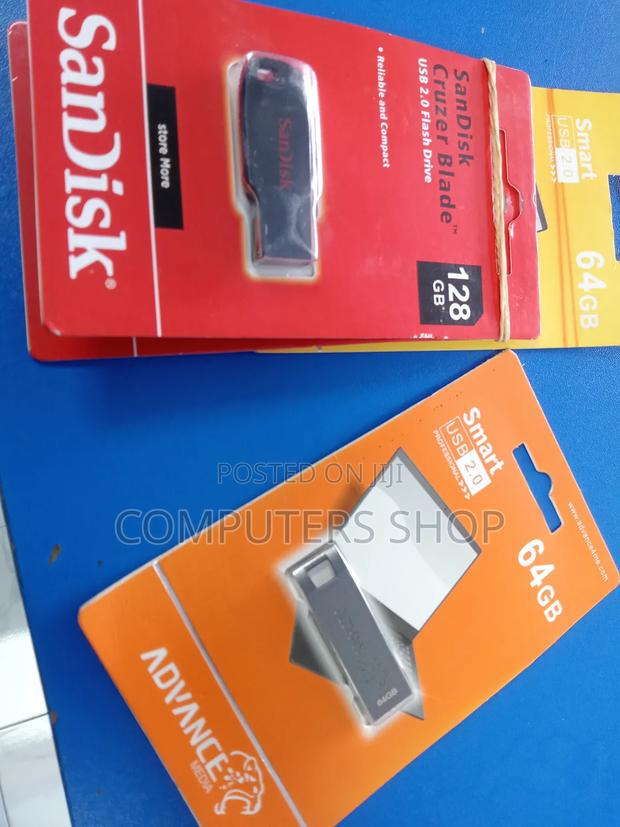 Sundisk Flash 128GB - main view