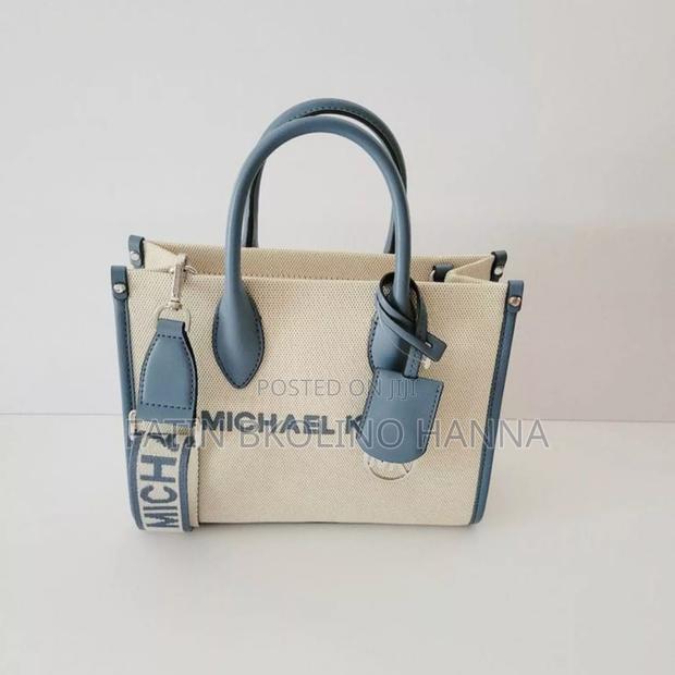 Quality Michael Kors Handbag - main view