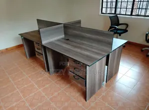 Four Way Working Station /Workstation