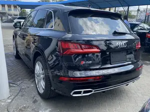 Audi Q5 2018 Black