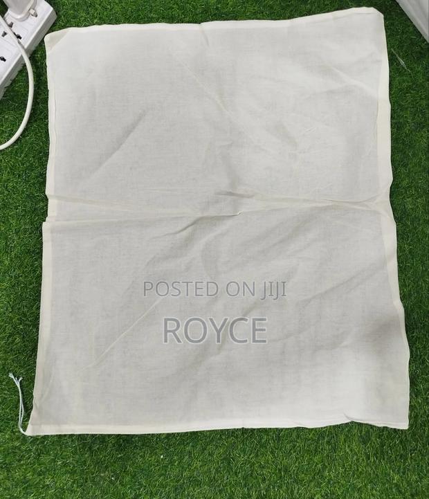 Drawstring Cheese Bag - thumbnail 3