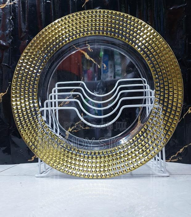 Unique Round Charger Plate - main view