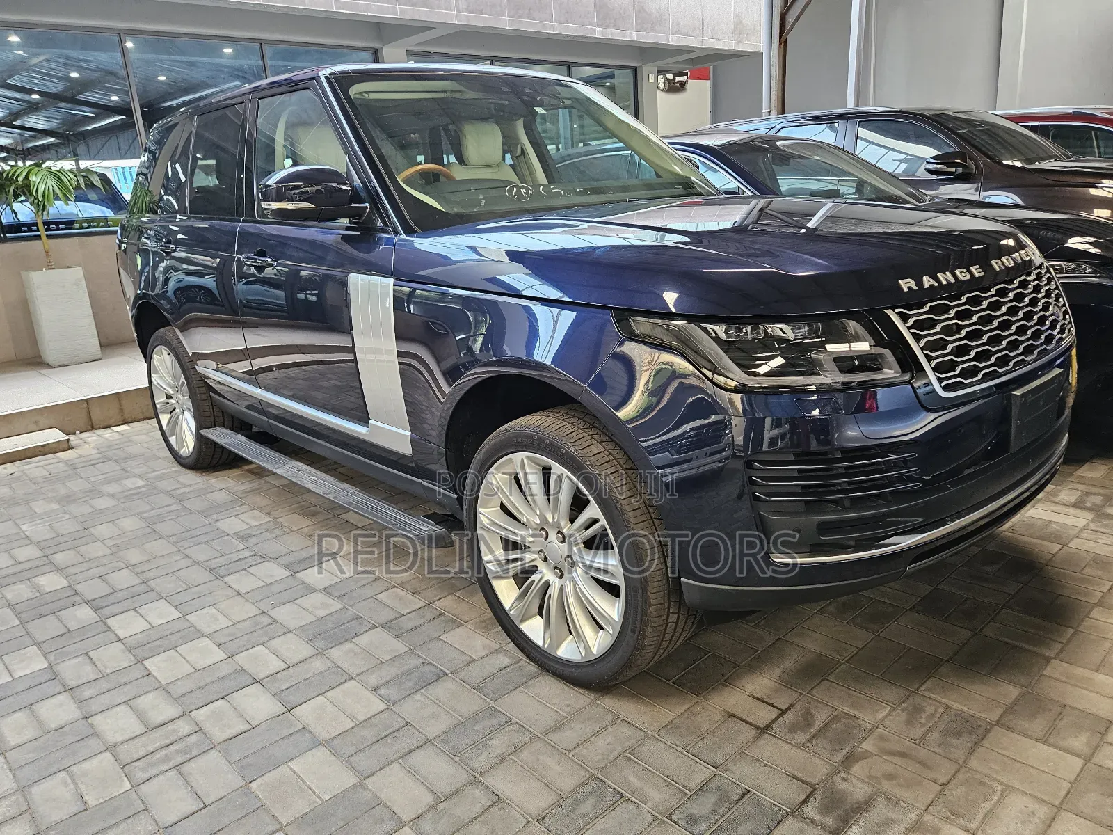 Land Rover Range Rover Vogue 2019 Blue