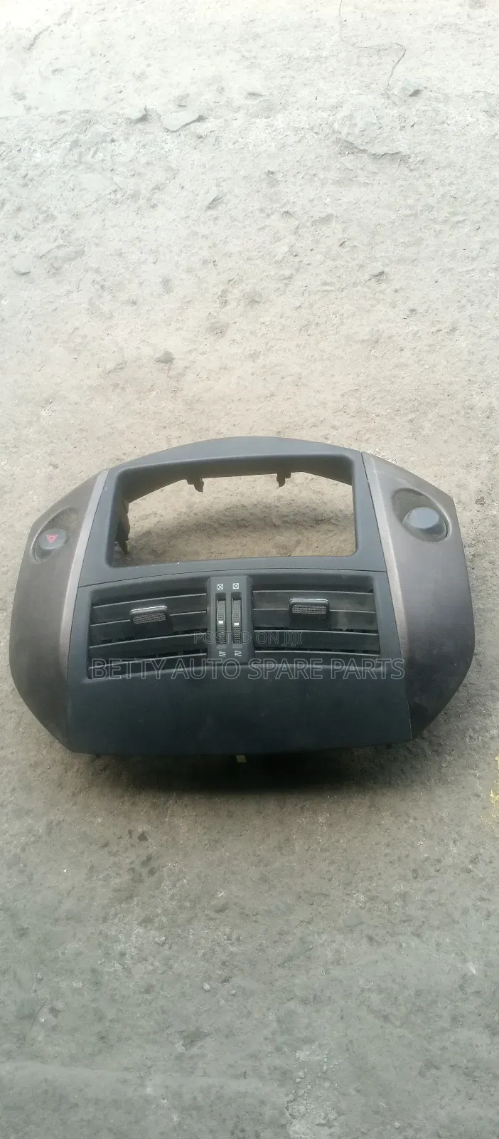 Toyota Vanguard Dashboard Face