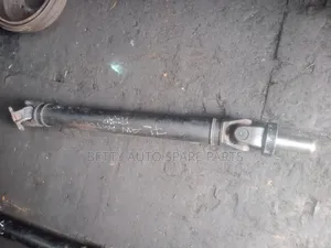 Toyota Hiace 7 L Rear Propeller