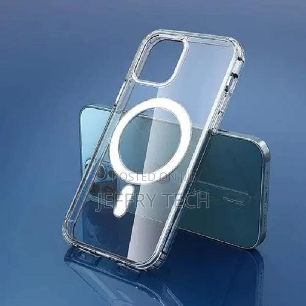 Clear Hard Back Magsafe Case for iPhone 12 Pro Max - thumbnail 2