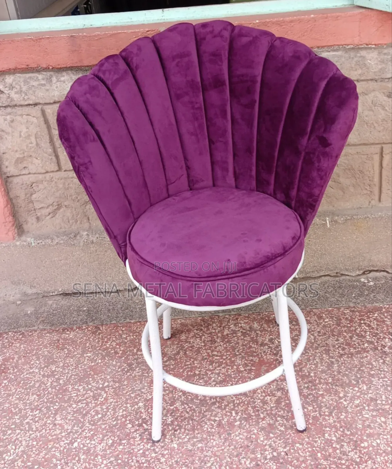 Manicure Butterfly Chair.
