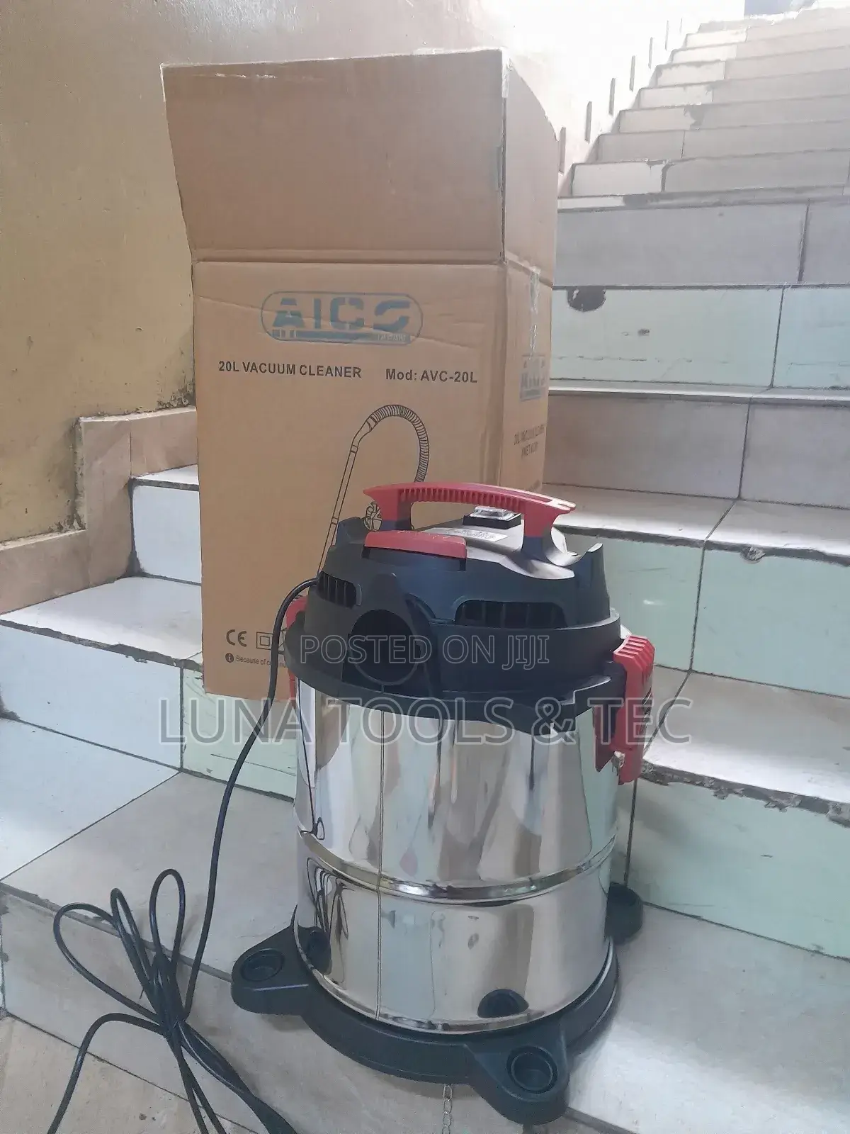 1000W,20ltrs, Aico Vacuum Cleaner.