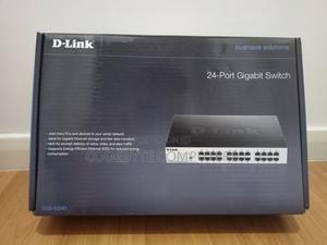 D-Link DGS-1024D 24-Port Unmanaged Gigabit Switch - thumbnail 2