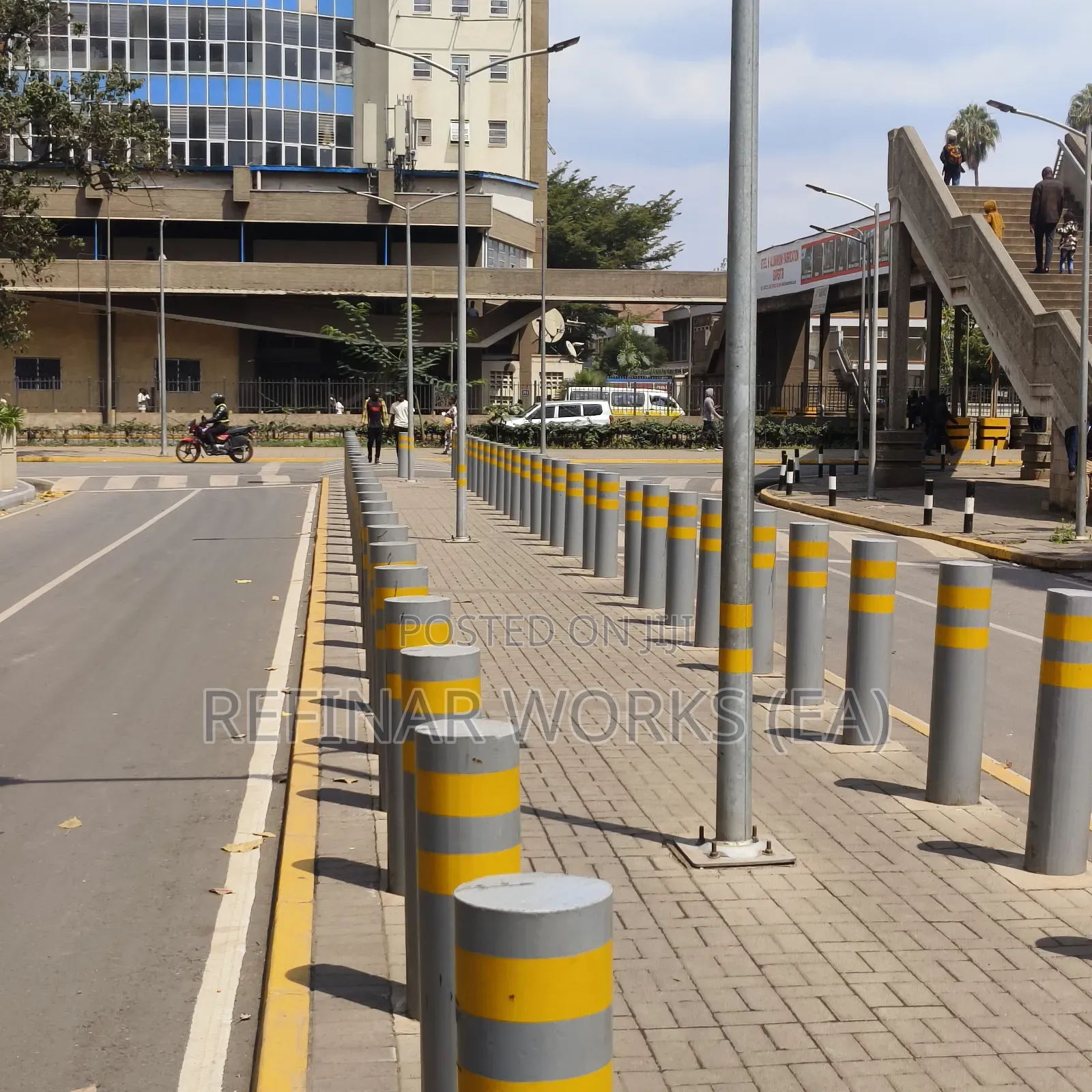 8M Hot-Dip Galvanized Outdoor Street Light Poles