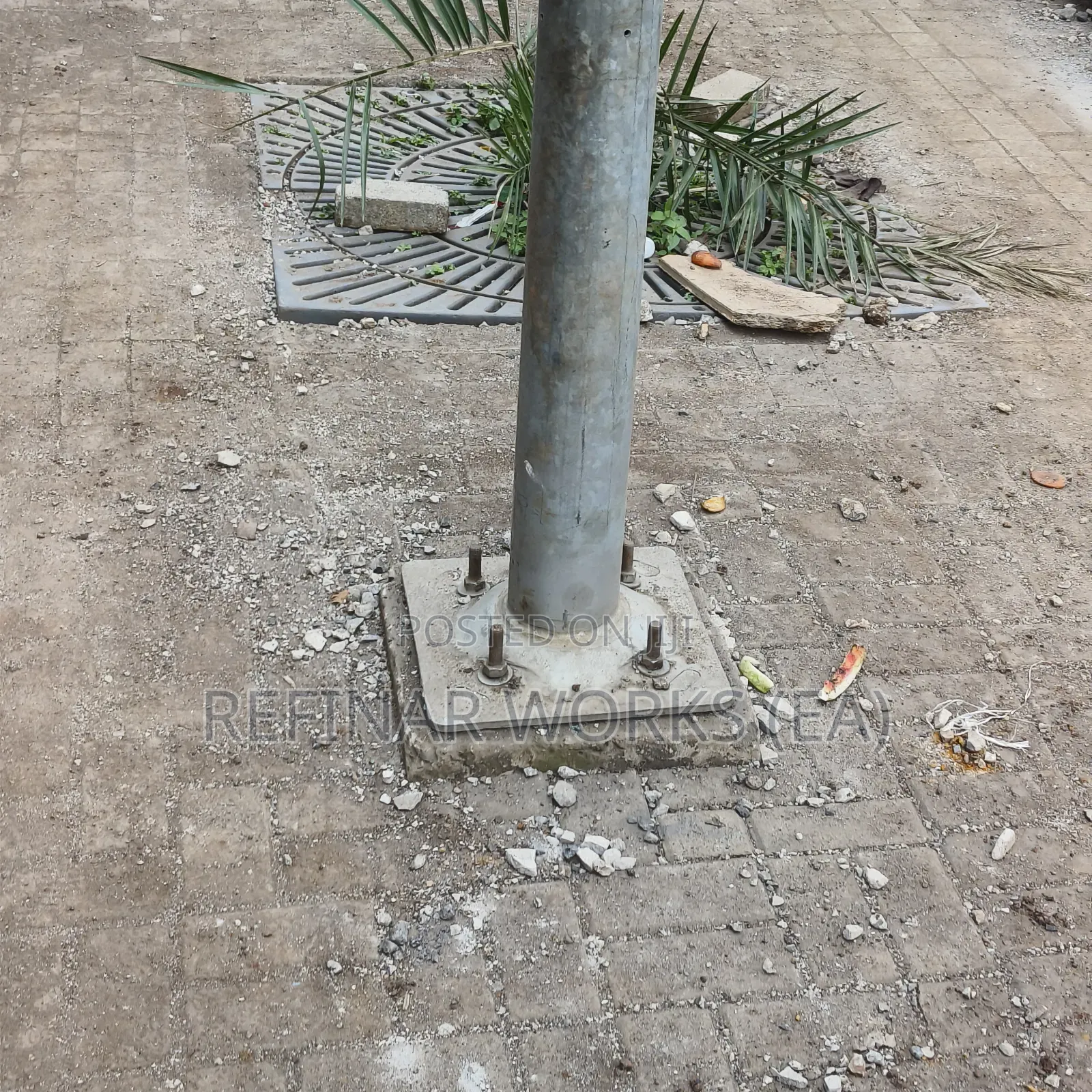 High Quality Estate, Roadway or Street Light Pole