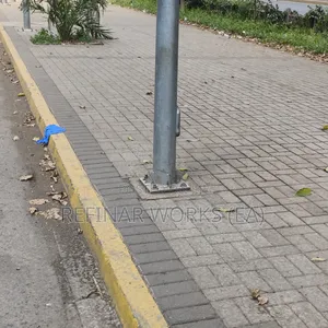 Street Light Poles - Factory Price - Bulk - Galvanized Steel