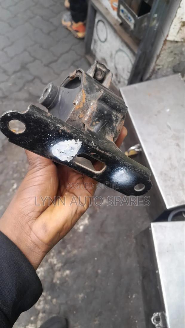 Honda Airwave Gearbox Mountain