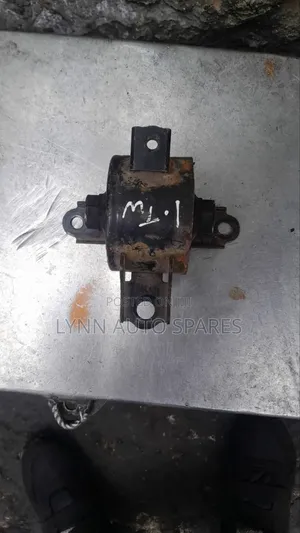 Honda Airwave Gearbox Mountain