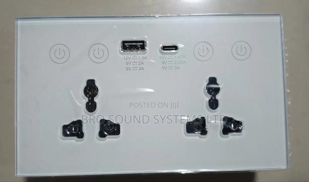 Smart Wifi / Bluetooth Double Wall Socket With USB Type C
