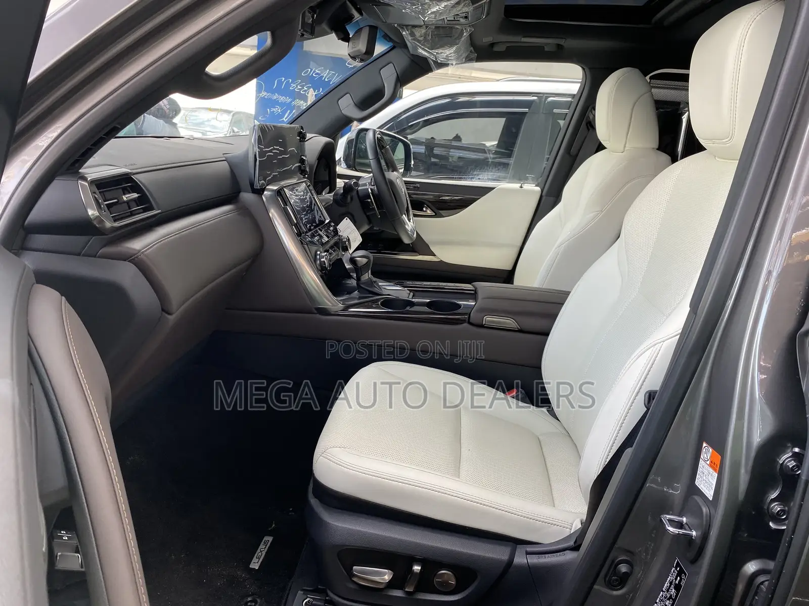 Lexus LX 2023 Gray
