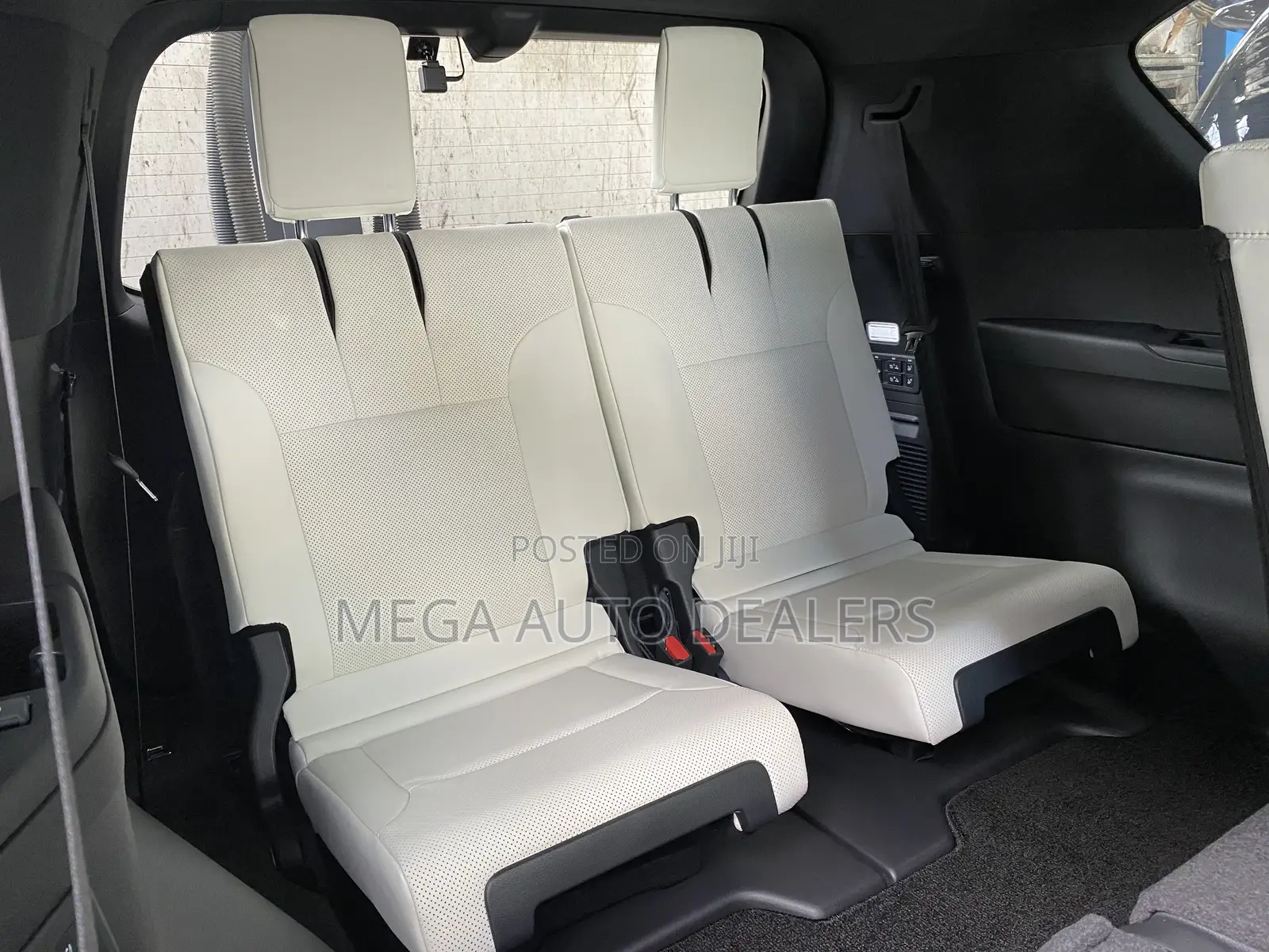 Lexus LX 2023 Gray
