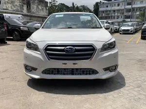 Subaru Legacy 2.5i Limited AWD 2017 Off white