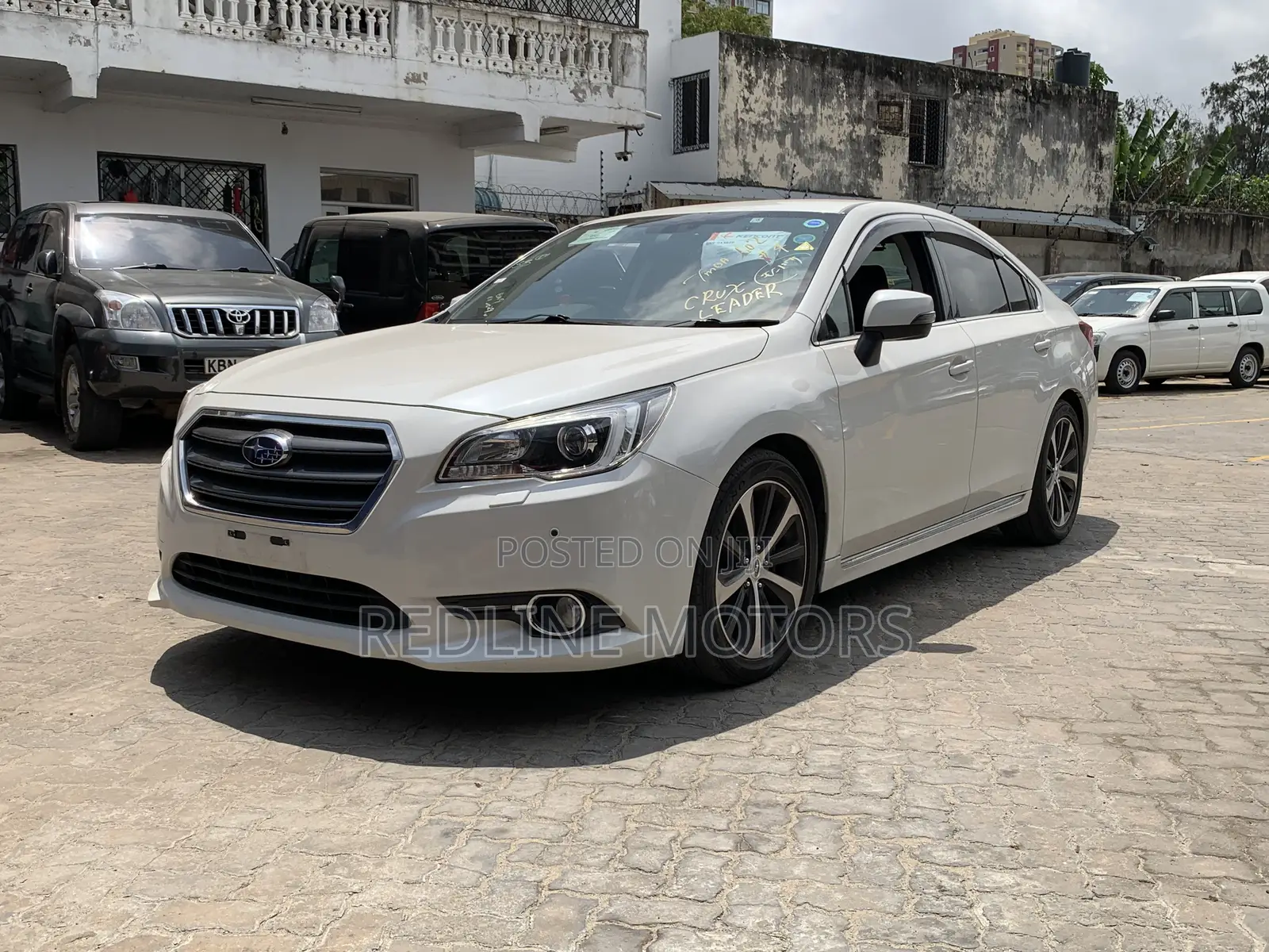 Subaru Legacy 2.5i Limited AWD 2017 Off white