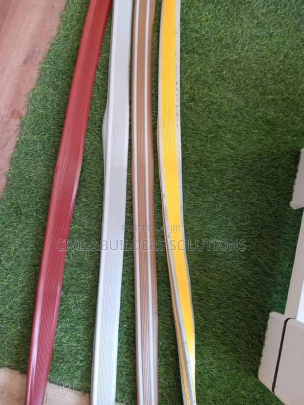 Rubber Nose - main view