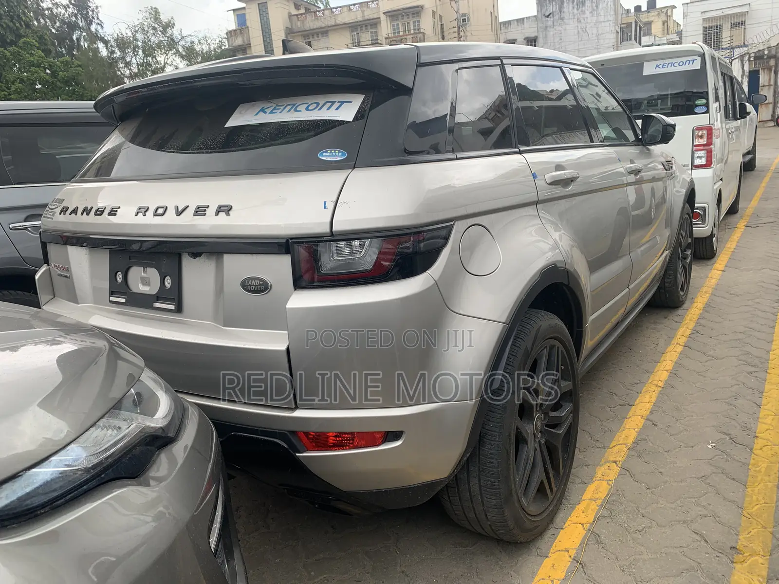 Land Rover Range Rover Evoque HSE 4x4 5-Door 2017 Ivory