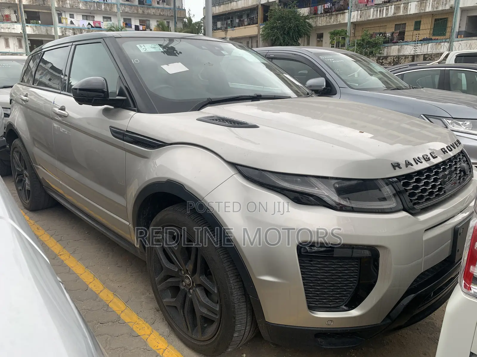Land Rover Range Rover Evoque HSE 4x4 5-Door 2017 Ivory