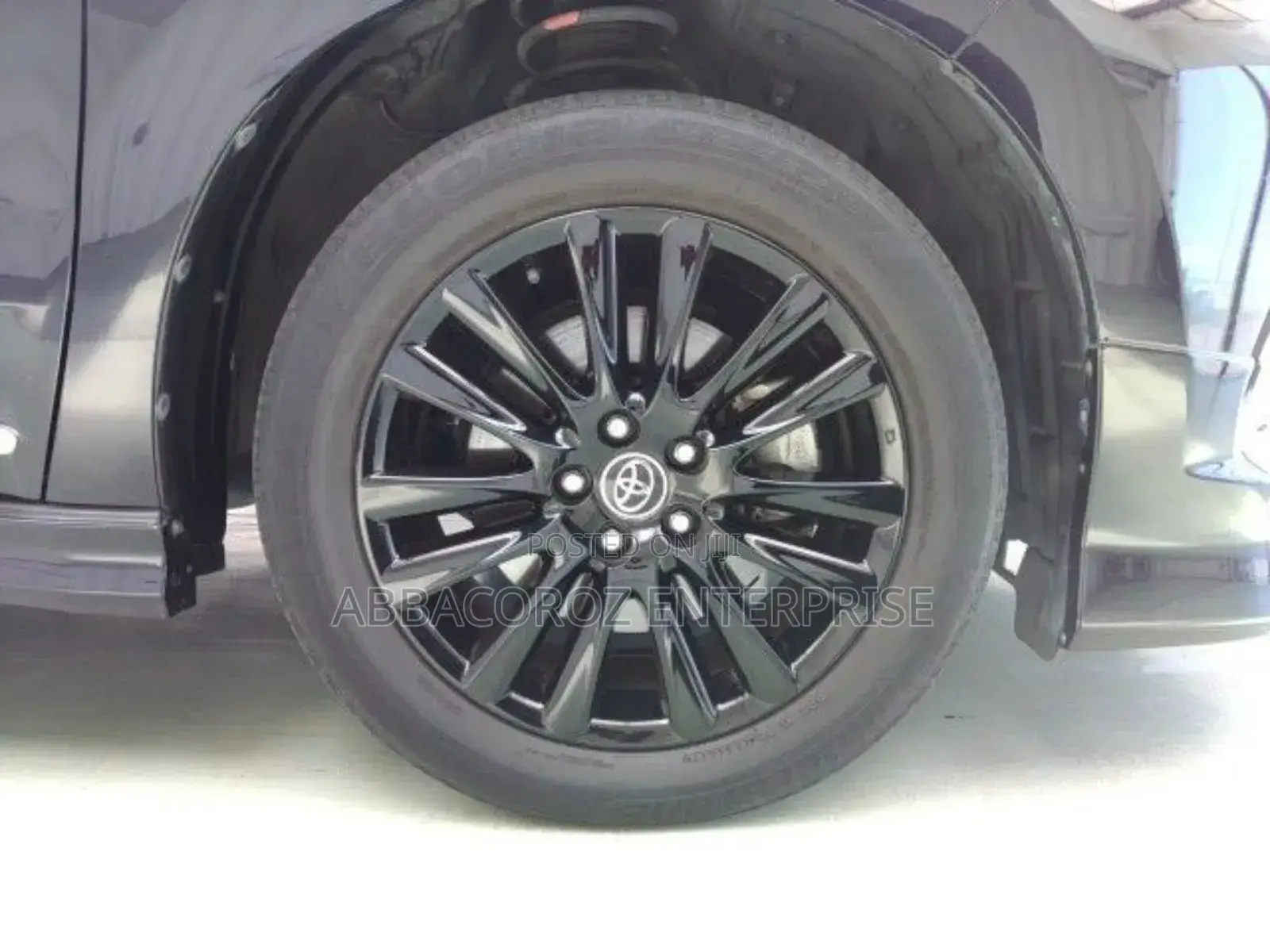 Toyota Harrier 2.0 4WD 2017 Black