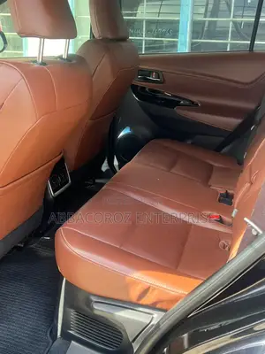 Toyota Harrier 2.0 4WD 2017 Black