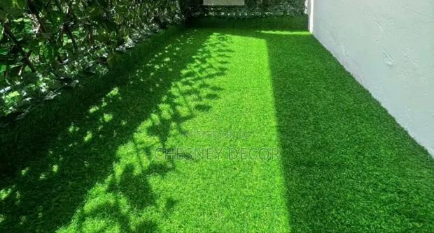 Artificial Grass Carpets for Balconies and Play Areas