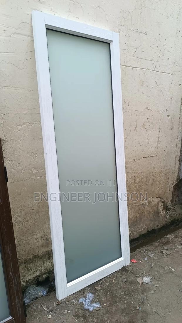 Toilet Doors - thumbnail 5