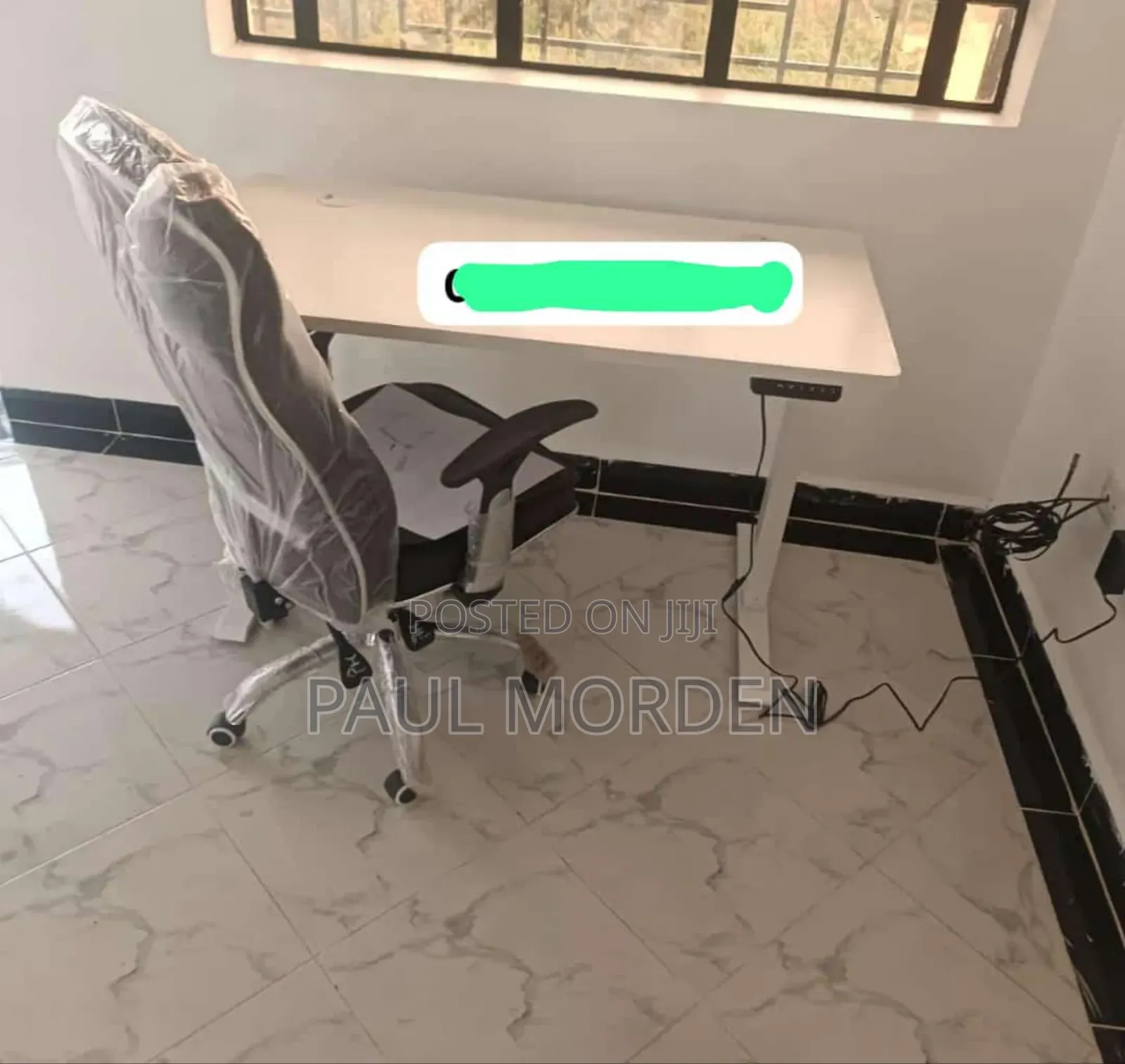 Electric Adjustable Desk With Executive Chair