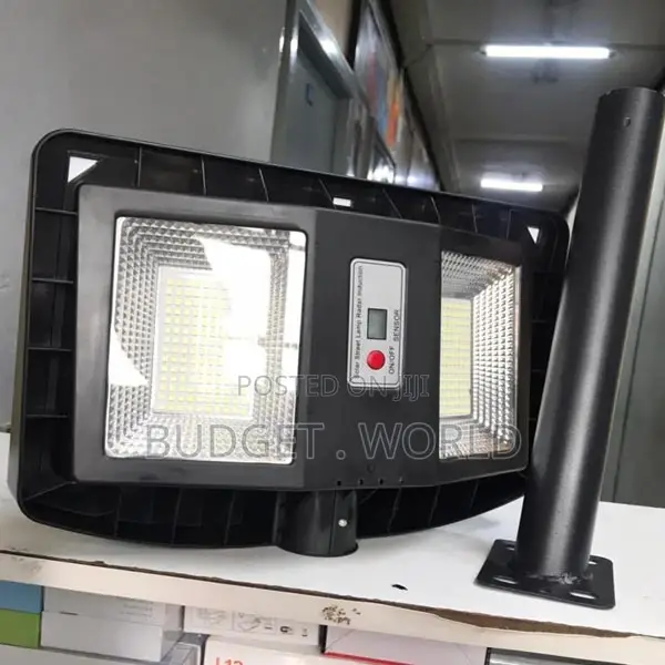 This High Bright Solar Streetlight 200 Watts Offfer !!