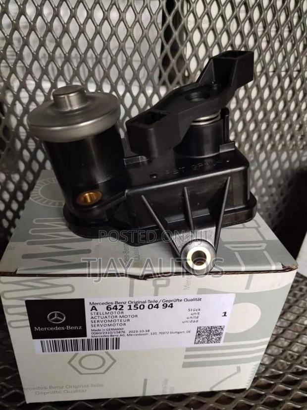 Genuine
 Mercedes Intake Manifold Valve Swirl Actuator
