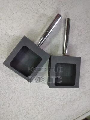 Gold Mould Graphite/Gold Ingot - main view