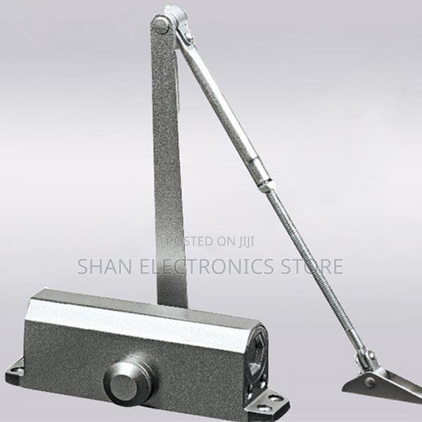 Universal >< Automatic Door Closer, Commercial And Private