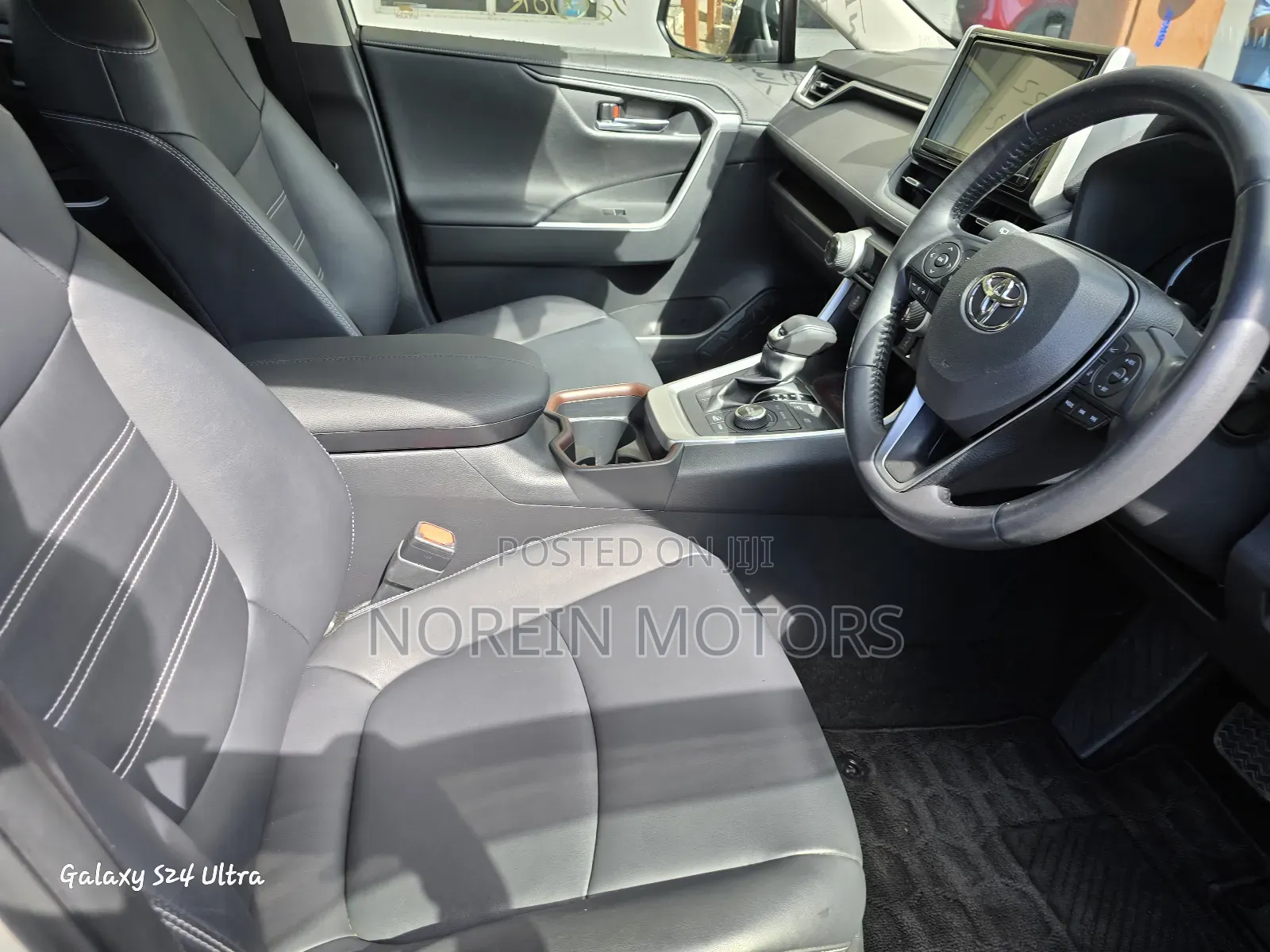 Toyota RAV4 2020 White
