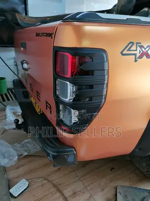 Hard / Soft Tri-Fold Tonneau Covers * Rollbars