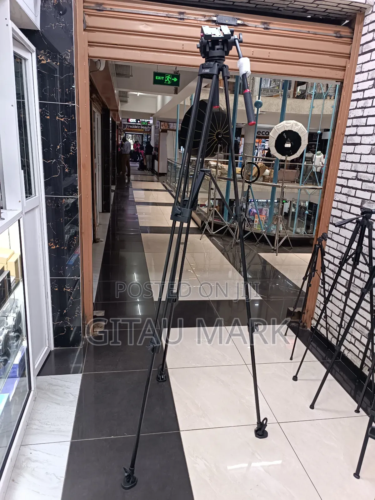 Kingjoy Vt3500 Heavy Duty Tripod