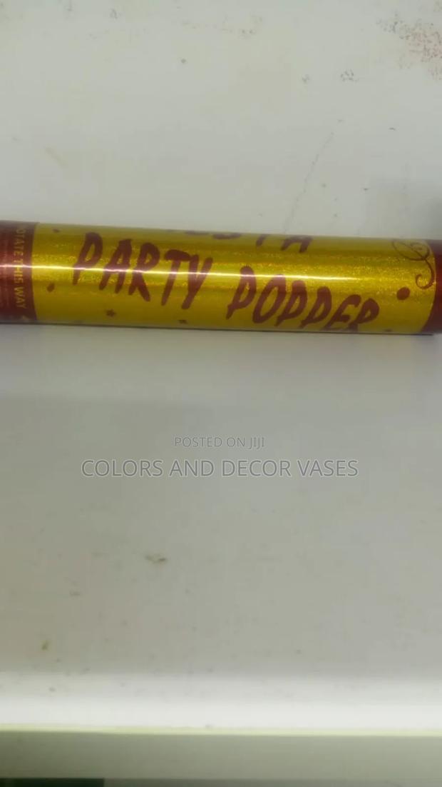 Party Poppers - main view