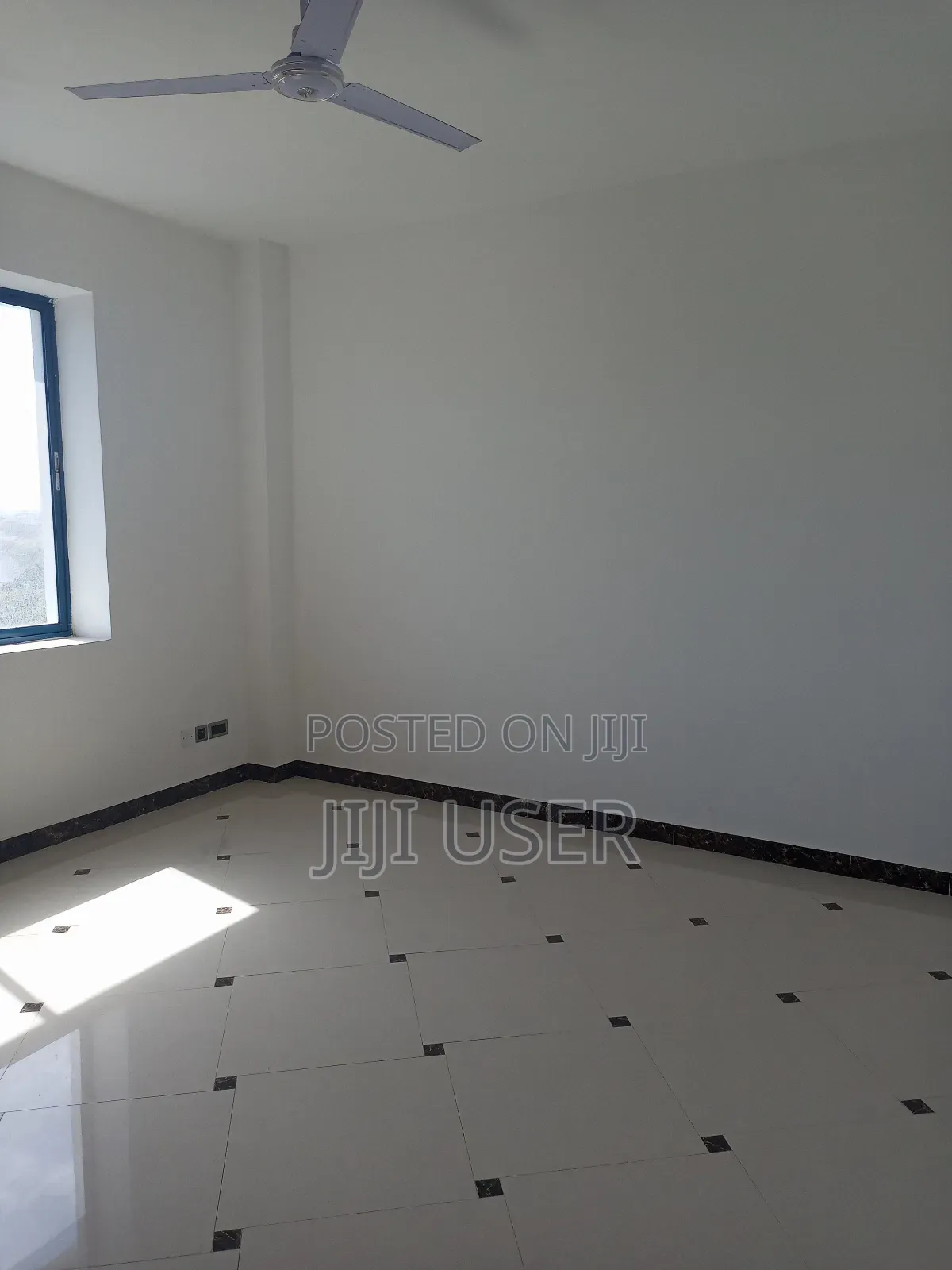 4bdrm Apartment in Kizingo for rent