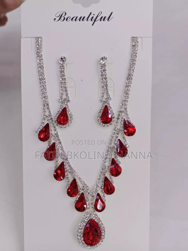 Pretty Necklace Set - main view