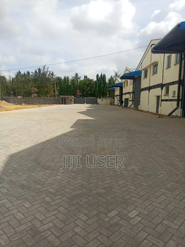 Warehouse for Sale 6,500 SQFT at 35M - thumbnail 3