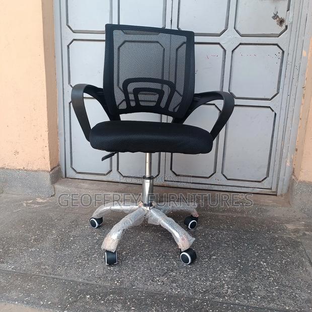 Mesh Chairs and Headrest Chairs - thumbnail 3