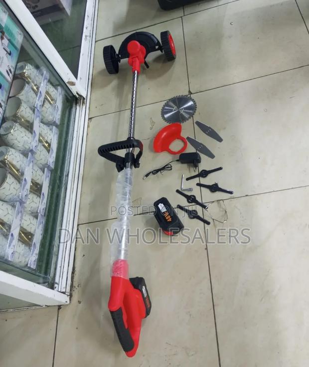 Cordless Lawn Mower/Brush Cutter 48v 2 Batteries