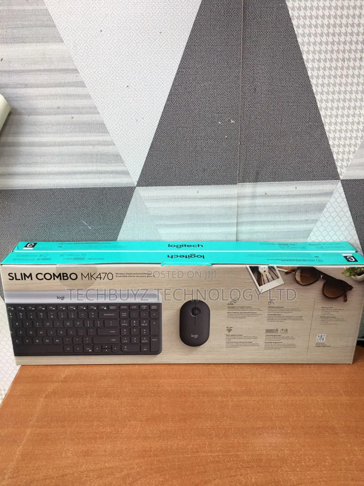Logitech M470 Keyboard/Mouse Bundle Graphite Wireless Slim