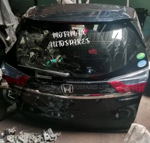 Honda Fit Shuttle Gp7 New Shape. Tail Gate Assy.